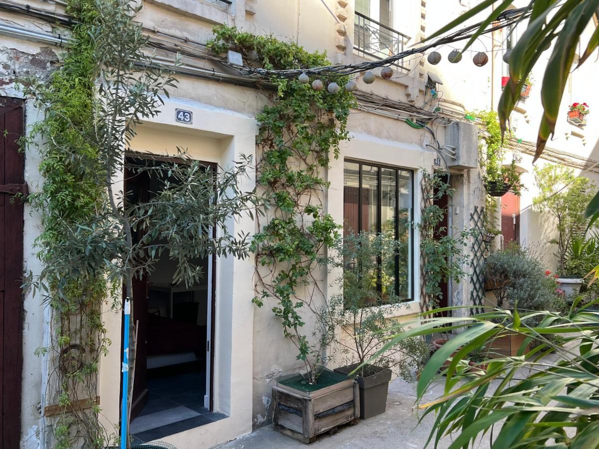 Cite Pilleux - Cozy Apartment In A Private Lane Paris Exterior photo